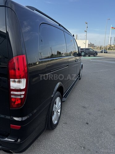 Mercedes Viano-5