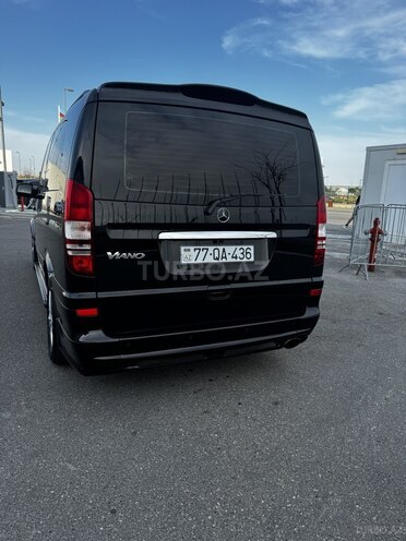 Mercedes Viano-6