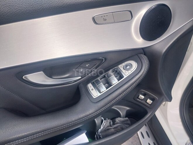 Mercedes GLC 250 4MATIC 2018, 160,970 km - 2.2 l - Bakı