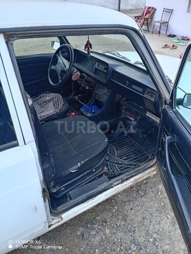 LADA (VAZ) 2107 2004, 95,000 km - 1.6 l - Salyan