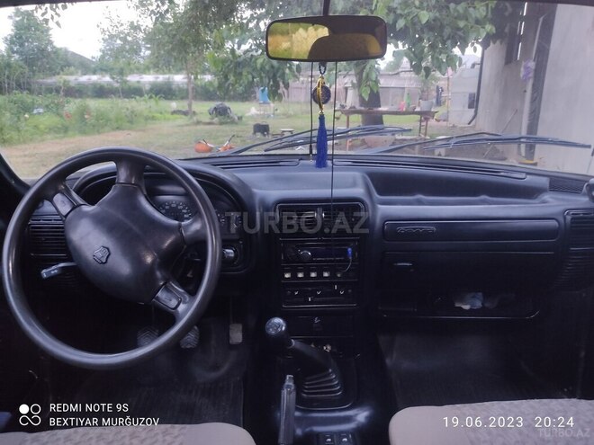 GAZ 3110 2002, 124,000 km - 2.3 l - Qazax