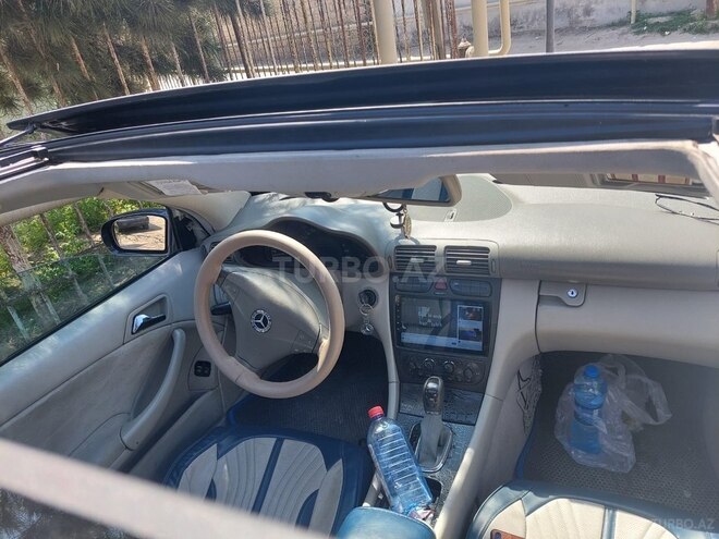 Mercedes C 230 2002, 302,000 km - 1.8 л - Bakı