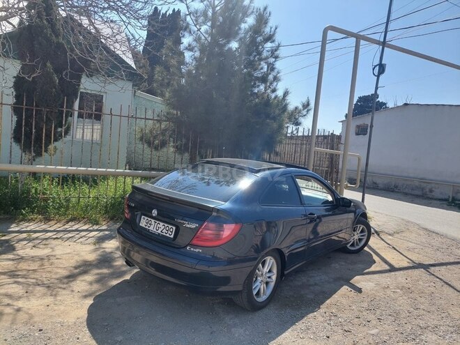 Mercedes C 230 2002, 302,000 km - 1.8 л - Bakı