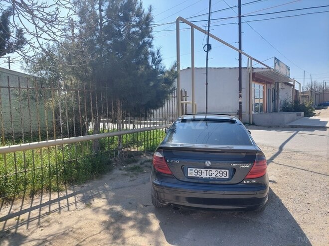 Mercedes C 230 2002, 302,000 km - 1.8 л - Bakı