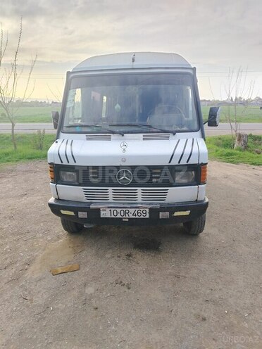 Mercedes 208 D 1991, 250,000 km - 2.5 л - Masallı
