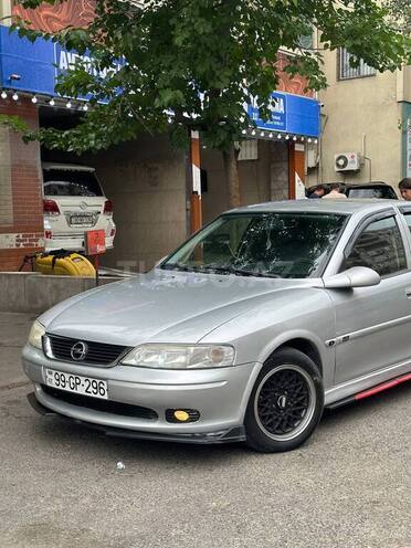 Opel Vectra 2000, 480,000 km - 1.8 l - Bakı