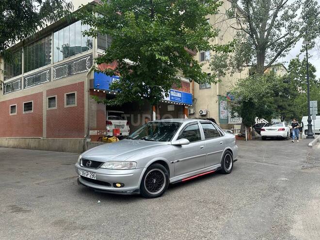 Opel Vectra 2000, 480,000 km - 1.8 l - Bakı