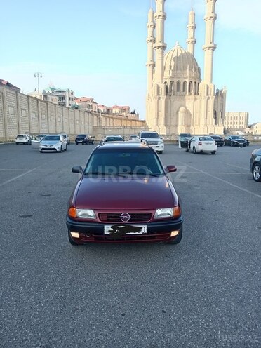 Opel Astra 1995, 200,009 km - 1.6 l - Bakı