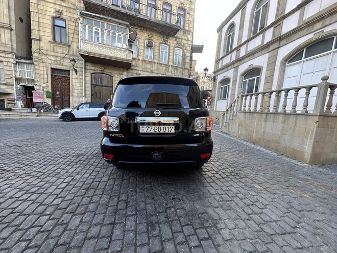 Nissan Patrol 2010, 134,000 km - 5.6 l - Bakı
