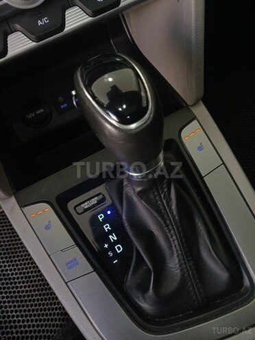 Hyundai Elantra 2020, 111,000 km - 2.0 l - Bakı