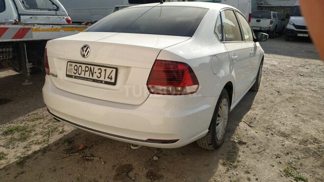 Volkswagen Polo 2017, 300,000 km - 1.6 l - Bakı