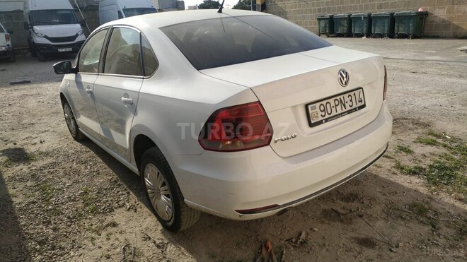 Volkswagen Polo 2017, 300,000 km - 1.6 l - Bakı