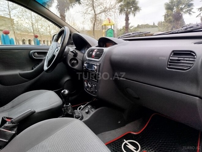 Opel Corsa 2004, 295,000 km - 1.2 l - Xaçmaz