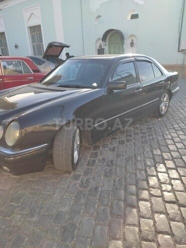 Mercedes E 320 1996, 358,000 km - 3.2 l - Bakı