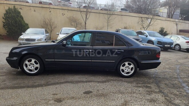 Mercedes E 220 d 1999, 632,000 km - 2.2 l - Bakı