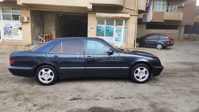 Mercedes E 220 d 1999, 632,000 km - 2.2 l - Bakı