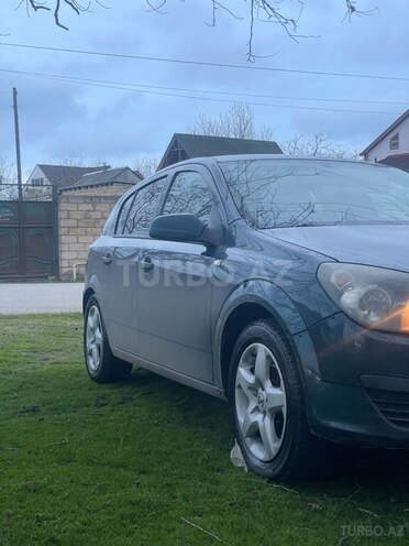 Opel Astra 2006, 390,000 km - 1.3 l - Quba