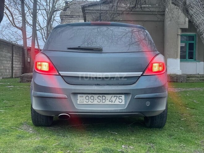 Opel Astra 2006, 390,000 km - 1.3 l - Quba