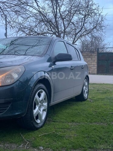 Opel Astra 2006, 390,000 km - 1.3 l - Quba