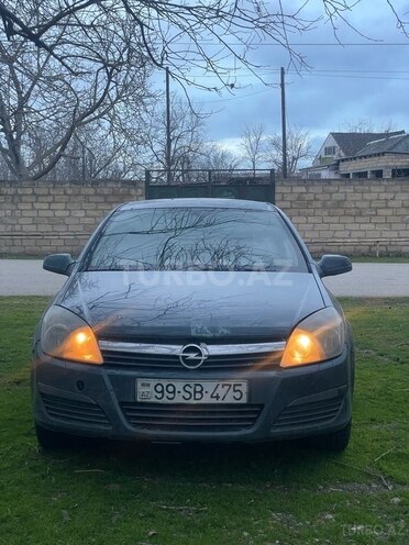 Opel Astra 2006, 390,000 km - 1.3 l - Quba
