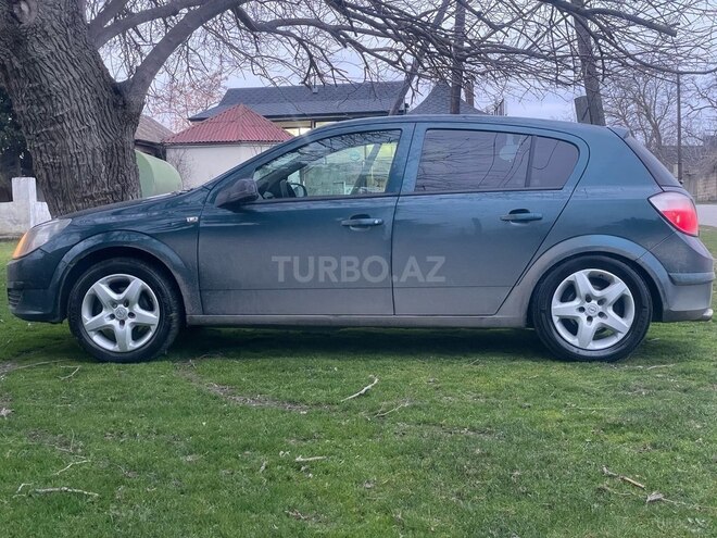 Opel Astra 2006, 390,000 km - 1.3 l - Quba