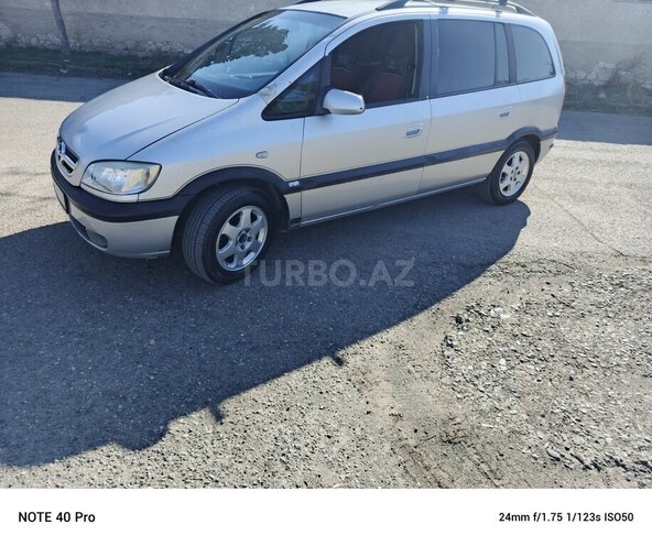 Opel Zafira 2003, 380,000 km - 2.0 l - Gəncə