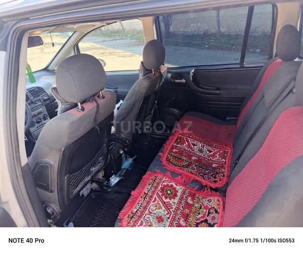 Opel Zafira 2003, 380,000 km - 2.0 l - Gəncə