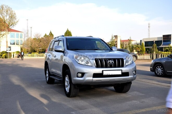 Toyota Land Cruiser Prado 2010, 170,000 km - 2.7 л - Bakı