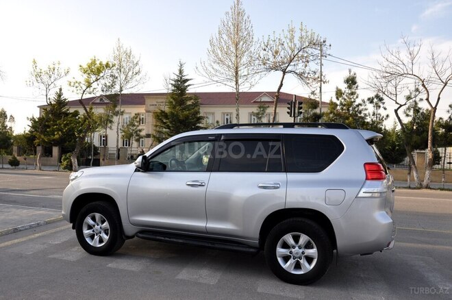 Toyota Land Cruiser Prado 2010, 170,000 km - 2.7 л - Bakı