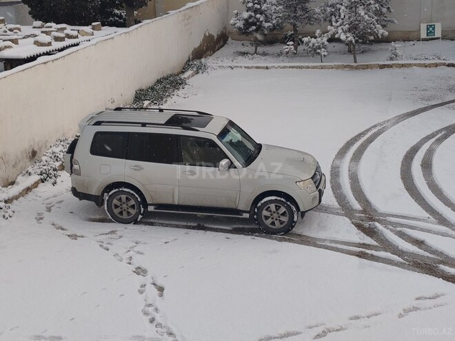 Mitsubishi Pajero 2007, 253,000 km - 3.8 l - Bakı