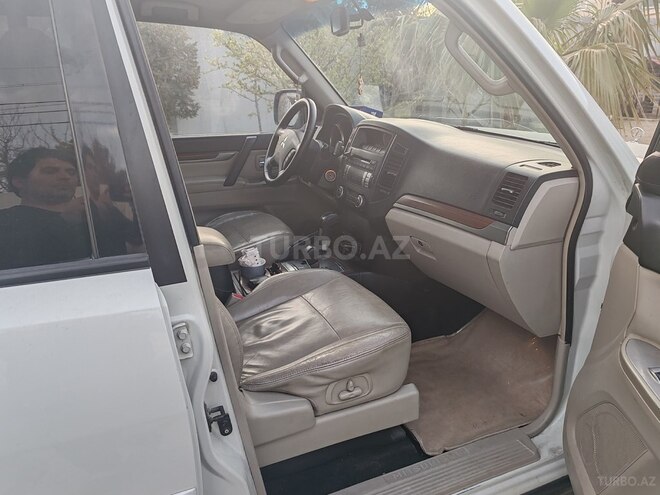Mitsubishi Pajero 2007, 253,000 km - 3.8 l - Bakı