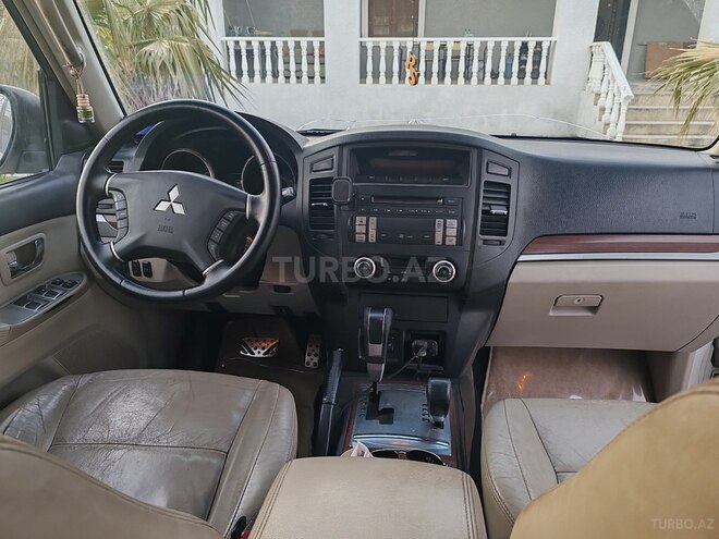Mitsubishi Pajero 2007, 253,000 km - 3.8 l - Bakı
