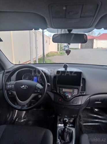 Hyundai i30 2009, 271,551 km - 1.6 l - Ağcabədi