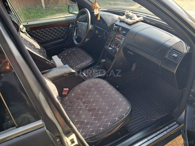 Mercedes C 220 1995, 300,000 km - 2.2 л - Şirvan