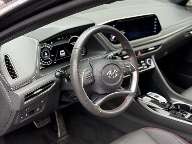 Hyundai Sonata-9
