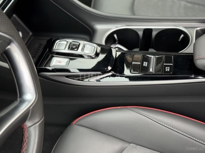 Hyundai Sonata-12