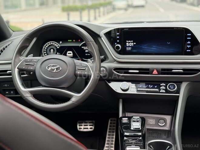 Hyundai Sonata-18