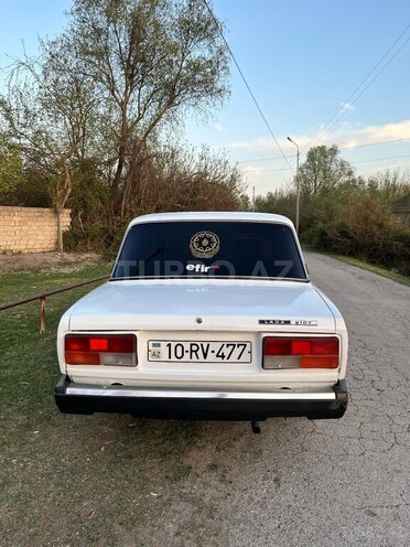 LADA (VAZ) 2107 2006, 95,000 km - 1.6 l - Ucar