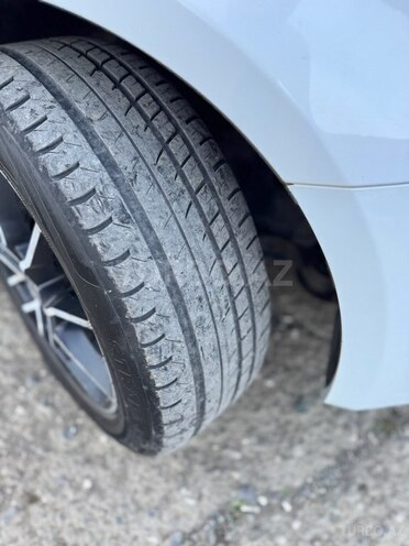 Kia Ceed 2008, 290,000 km - 1.4 л - 