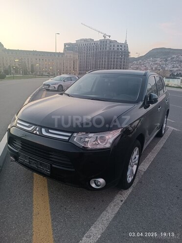 Mitsubishi Outlander 2013, 190,000 km - 2.4 l - Bakı