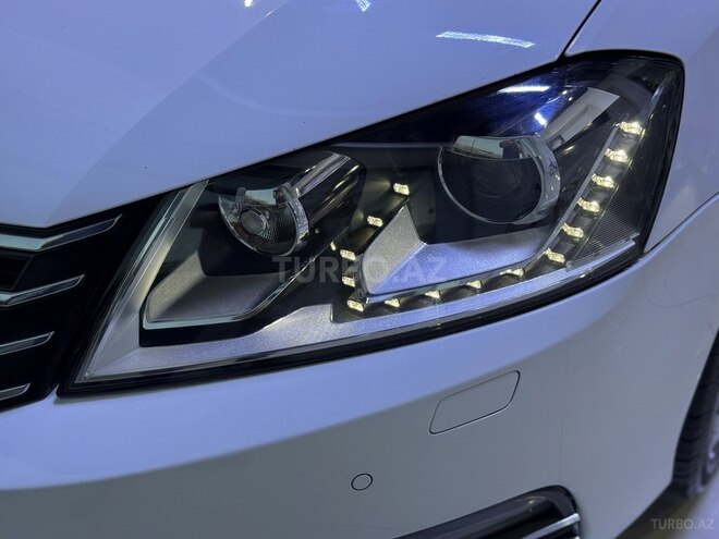 Volkswagen Passat-16