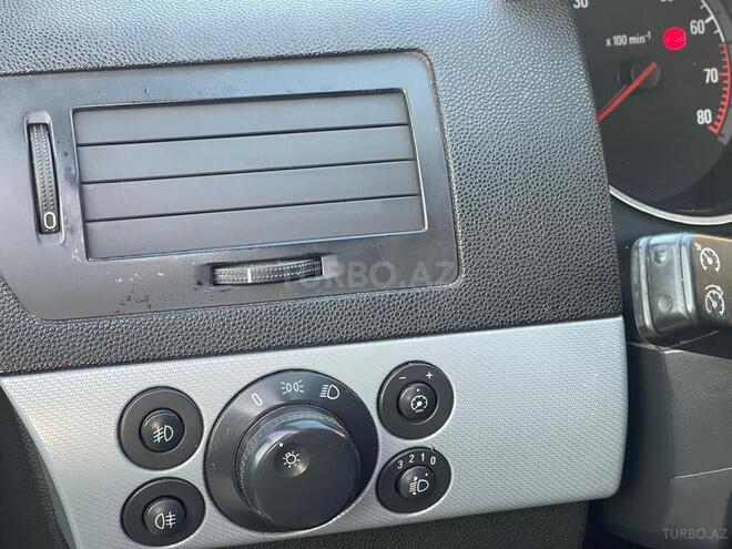 Opel Astra 2005, 316,000 km - 1.4 l - Bakı