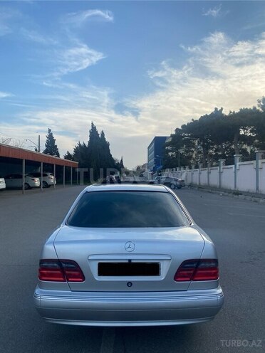 Mercedes E 320 2000, 470,000 km - 3.2 l - Bakı
