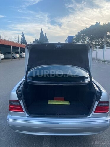 Mercedes E 320 2000, 470,000 km - 3.2 l - Bakı
