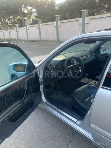 Mercedes E 320 2000, 470,000 km - 3.2 l - Bakı
