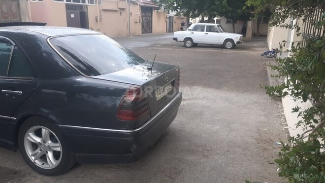 Mercedes C 280 1995, 450,167 km - 2.8 л - Quba