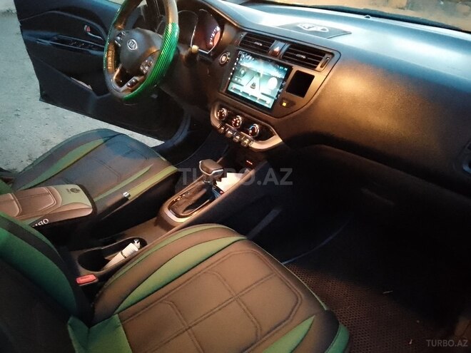 Kia Rio 2011, 260,000 km - 1.6 l - Naxçıvan