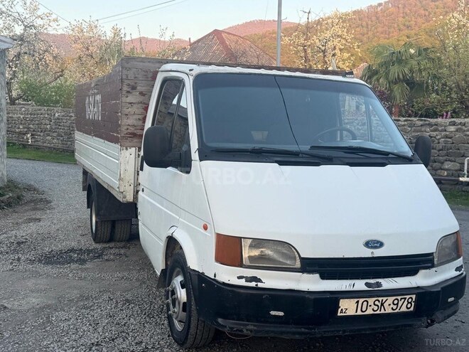 Ford Transit 1994, 390,000 km - 2.5 л - Zaqatala