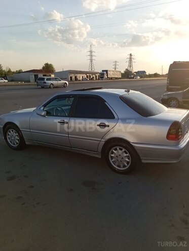 Mercedes C 200 1998, 301,248 km - 2.0 l - Ucar