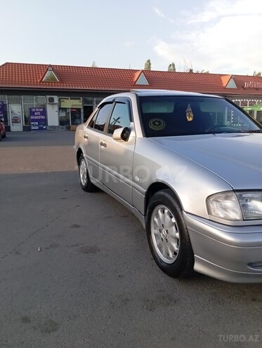 Mercedes C 200 1998, 301,248 km - 2.0 l - Ucar